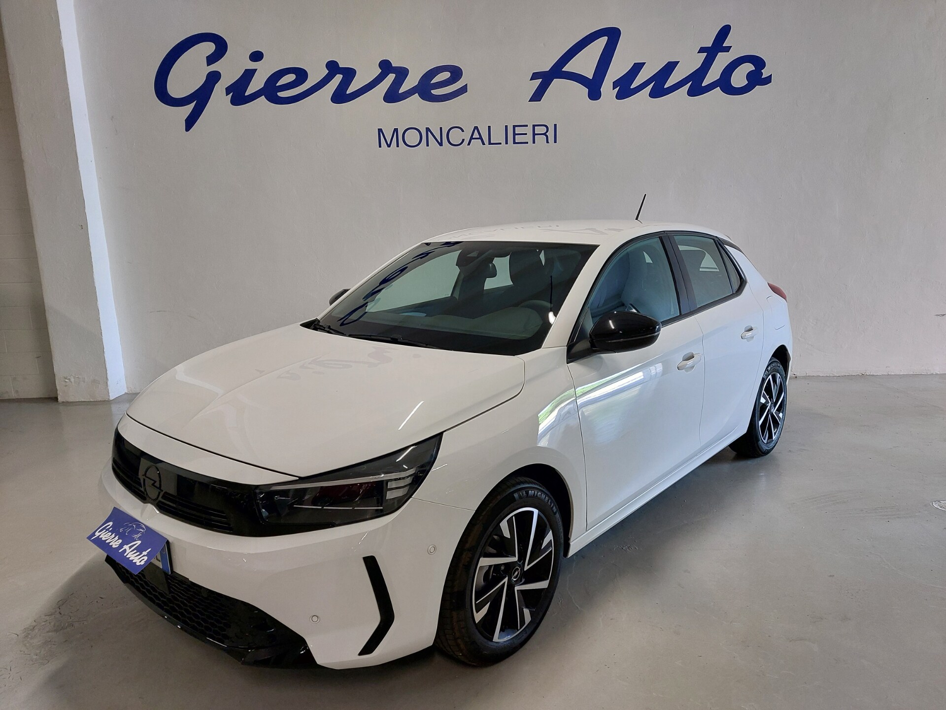 gierre_auto_srl_opel_corsa_6a_serie_benzina_6a6cca32de038.jpg